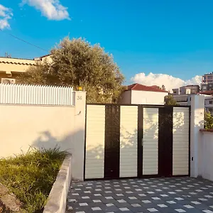 1-apartment-free-parking-15-min-from-air-albania.hotels-in-tirana.com/
